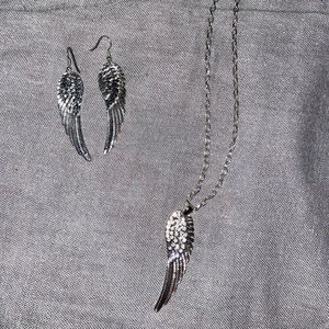 Silver Wings Jewelry Set
